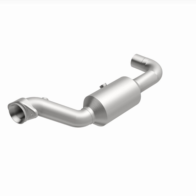 Magnaflow 18-21 Ford Expedition Left Underbody 3.5L Direct Fit Catalytic Converter 280218 280218 360 Degree Image Set