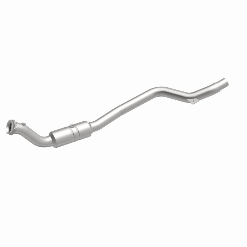 MagnaFlow OEM Grade Federal / EPA Compliant Direct-Fit Catalytic Converter 52100 360 Degree Image Set