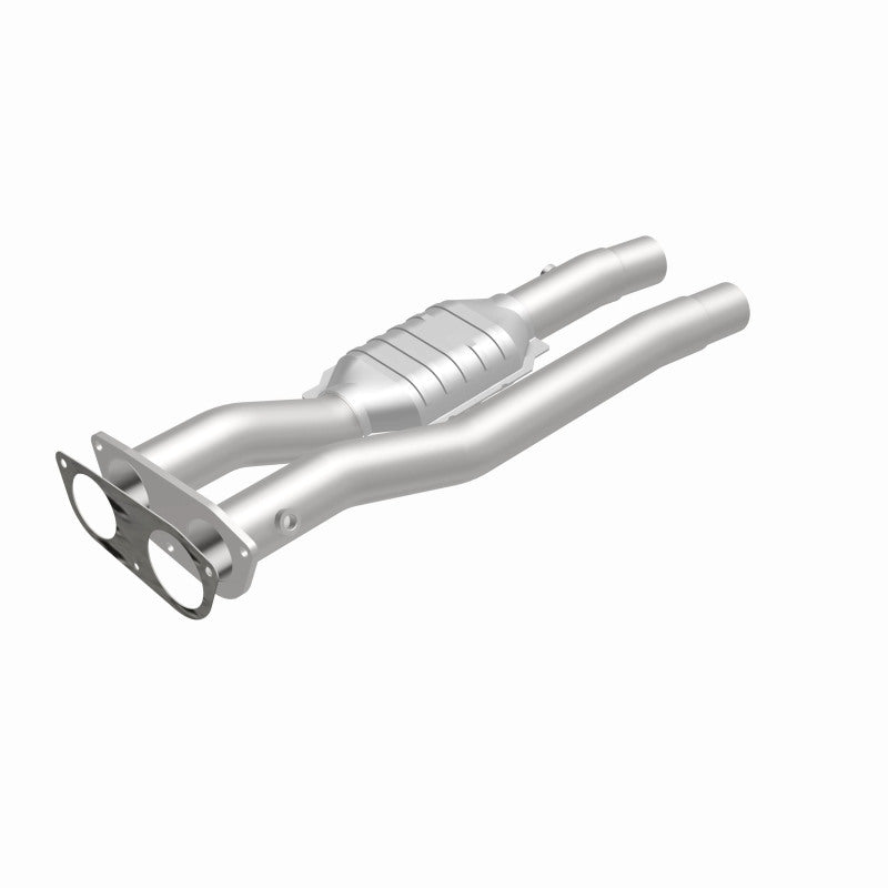MagnaFlow HM Grade Federal / EPA Compliant Direct-Fit Catalytic Converter 95471 360 Degree Image Set