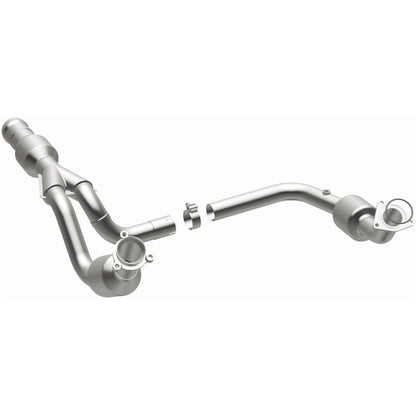 MagnaFlow California Grade CARB Compliant Direct-Fit Catalytic Converter 5582616 Photo - out of package