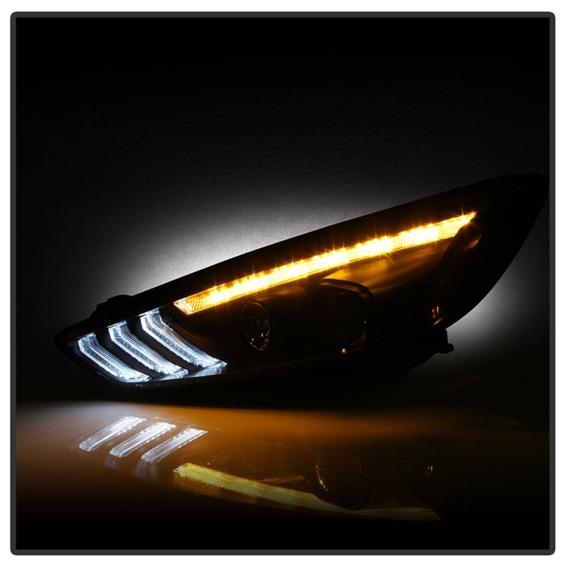 Spyder 15-18 Ford Focus Projector Headlights - Seq Turn Light Bar - Black PRO-YD-FF15-LBSEQ-BK 5086105 5086105 Photo - Unmounted