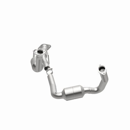 MagnaFlow Jeep OEM Grade Federal / EPA Compliant Direct-Fit Catalytic Converter 49709 360 Degree Image Set