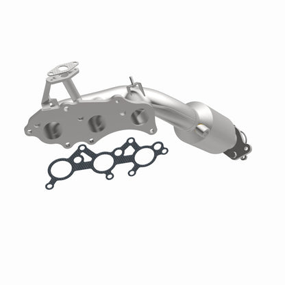 MagnaFlow Toyota OEM Grade Federal / EPA Compliant Manifold Catalytic Converter 52431 360 Degree Image Set