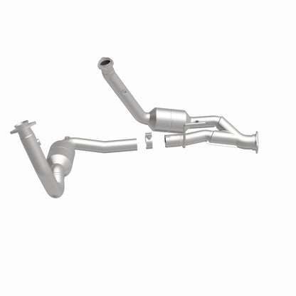 MagnaFlow Jeep OEM Grade Federal / EPA Compliant Direct-Fit Catalytic Converter 49709 360 Degree Image Set