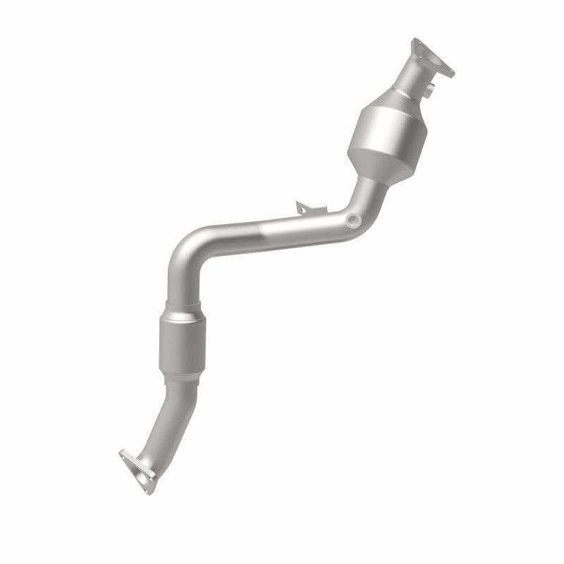 MagnaFlow OEM Grade Federal / EPA Compliant Direct-Fit Catalytic Converter 52586 360 Degree Image Set