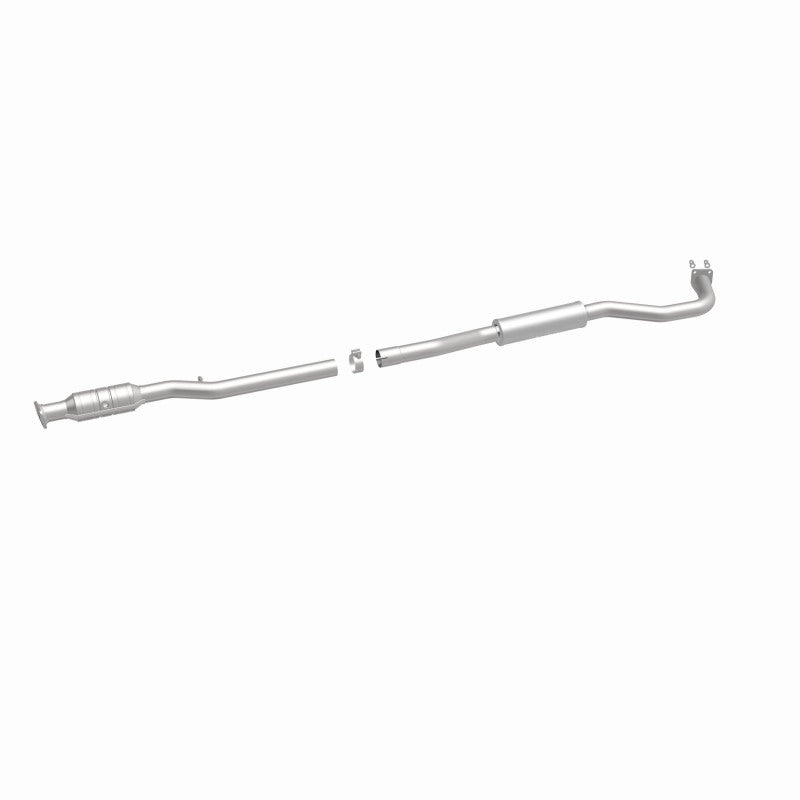 MagnaFlow Mitsubishi Outlander OEM Grade Federal / EPA Compliant Direct-Fit Catalytic Converter 51539 360 Degree Image Set