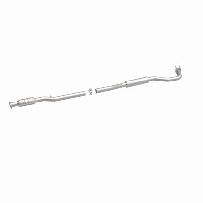 MagnaFlow Mitsubishi Outlander OEM Grade Federal / EPA Compliant Direct-Fit Catalytic Converter 51539 360 Degree Image Set