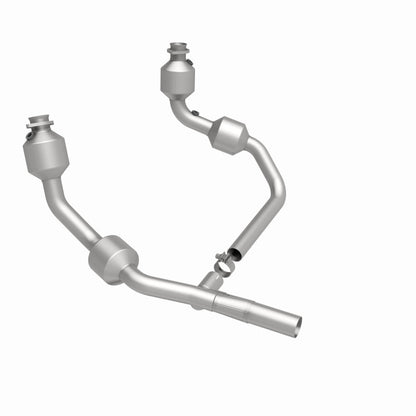 MagnaFlow Jeep Wrangler OEM Grade Federal / EPA Compliant Direct-Fit Catalytic Converter 49689 360 Degree Image Set