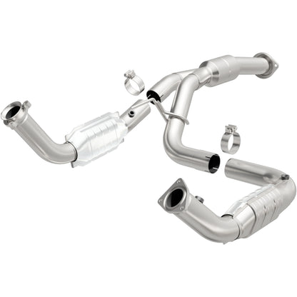 MagnaFlow OEM Grade Federal / EPA Compliant Direct-Fit Catalytic Converter 51812 Photo - Primary