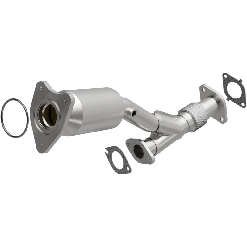 MagnaFlow Chevrolet Malibu California Grade CARB Compliant Direct-Fit Catalytic Converter 5561822 Photo - Primary