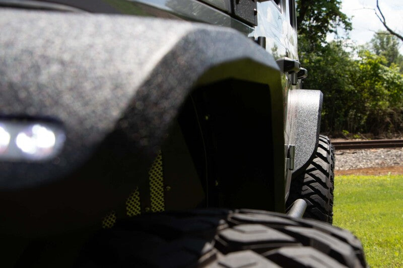 Fishbone Offroad 2018+ Jeep Wrangler JL Rear Fenders Elite Aluminum FB33195R FB33195R Photo - lifestyle view