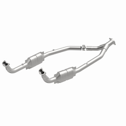 MagnaFlow Land Rover Discovery OEM Grade Federal / EPA Compliant Direct-Fit Catalytic Converter 49720 360 Degree Image Set