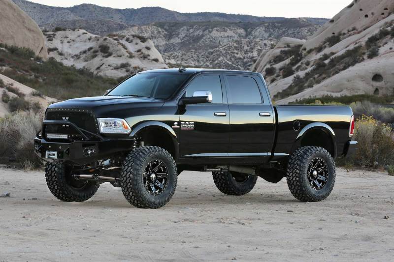 Fabtech 14-18 Ram 2500 4WD 7in Radius Arm System w/DL 4.0 Resi Coilovers & Rear DL Shocks K3075DL K3075DL Photo - lifestyle view