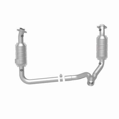 MagnaFlow Dodge Ram 1500 OEM Grade Federal / EPA Compliant Direct-Fit Catalytic Converter 49711 360 Degree Image Set