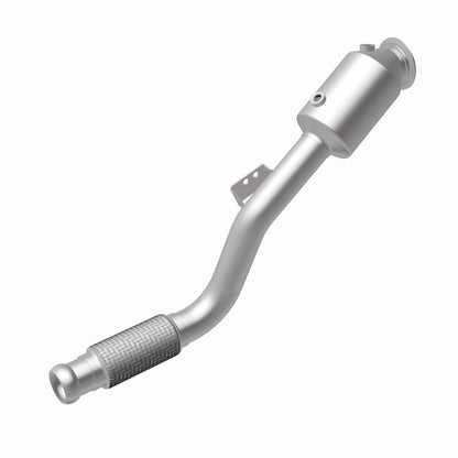 MagnaFlow Mercedes-Benz Metris OEM Grade Federal / EPA Compliant Direct-Fit Catalytic Converter 21-897 360 Degree Image Set