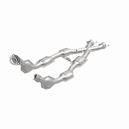 MagnaFlow Ford Mustang HM Grade Federal / EPA Compliant Direct-Fit Catalytic Converter 93348 360 Degree Image Set