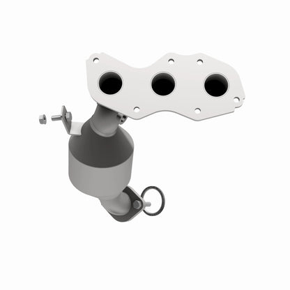 MagnaFlow Toyota California Grade CARB Compliant Manifold Catalytic Converter 5582858 360 Degree Image Set