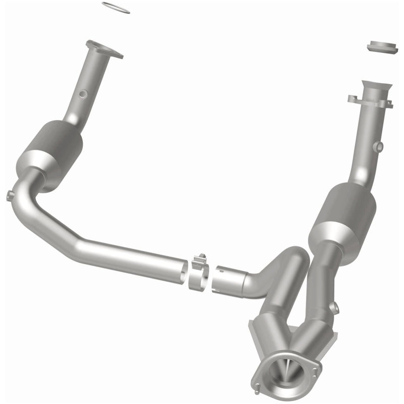 Magnaflow 04-06 Chevrolet Silverado 1500 5.3L Direct Fit Catalytic Converter 4651097 4651097 Photo - out of package
