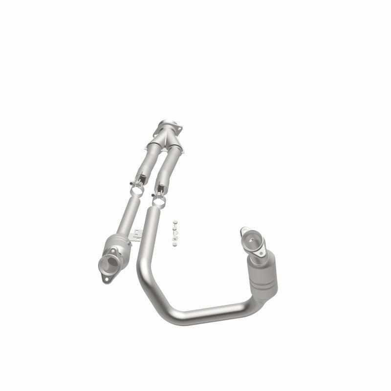 MagnaFlow Ford California Grade CARB Compliant Direct-Fit Catalytic Converter 5551436 360 Degree Image Set