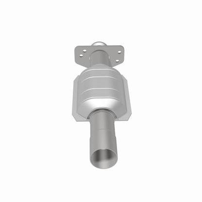 MagnaFlow Standard Grade Federal / EPA Compliant Direct-Fit Catalytic Converter 93485 360 Degree Image Set