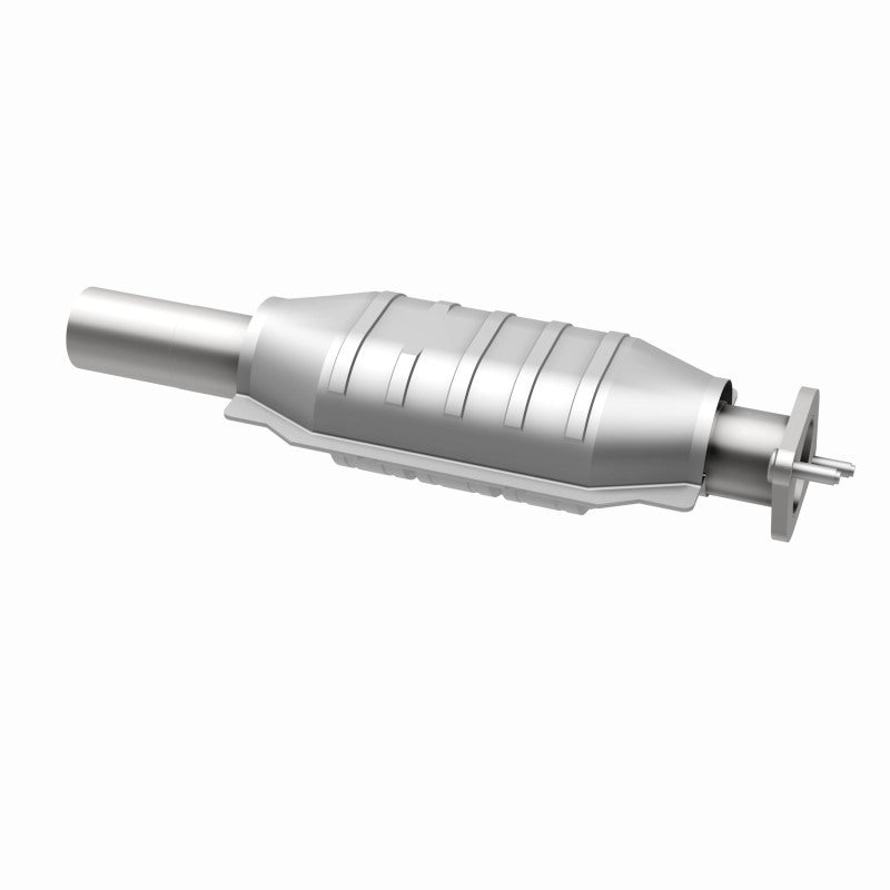 MagnaFlow OEM Grade Federal / EPA Compliant Direct-Fit Catalytic Converter 51808 360 Degree Image Set