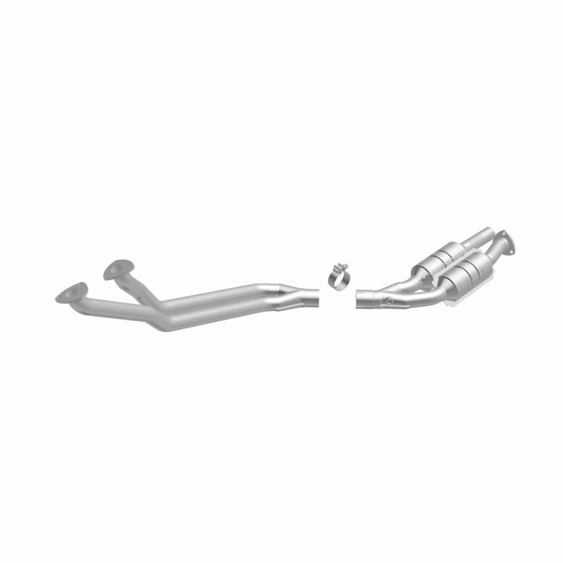 MagnaFlow BMW 525i Standard Grade Federal / EPA Compliant Direct-Fit Catalytic Converter 23808 360 Degree Image Set