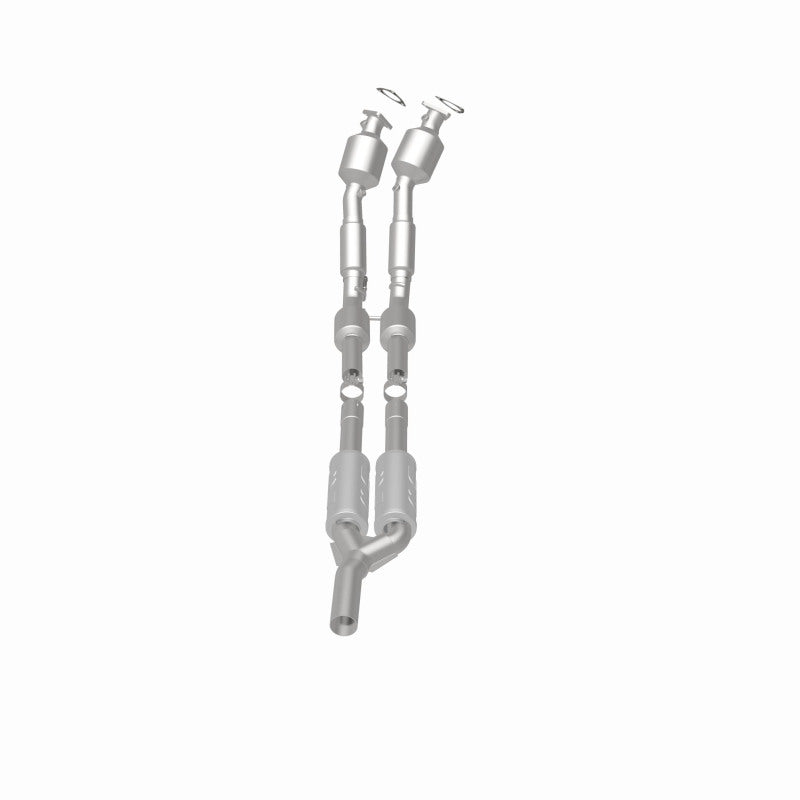 MagnaFlow Volkswagen Passat California Grade CARB Compliant Direct-Fit Catalytic Converter 551838 360 Degree Image Set