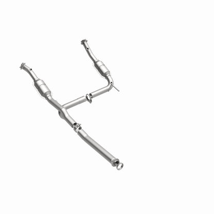 MagnaFlow HM Grade Federal / EPA Compliant Direct-Fit Catalytic Converter 93111 360 Degree Image Set