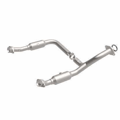 MagnaFlow OEM Grade Federal / EPA Compliant Direct-Fit Catalytic Converter 49672 360 Degree Image Set