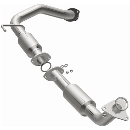 MagnaFlow Toyota Sequoia California Grade CARB Compliant Direct-Fit Catalytic Converter 5582559 Photo - out of package