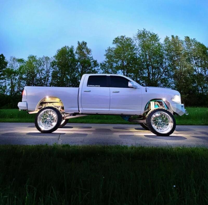 ORACLE Lighting Oracle LED Illuminated Wheel Rings - Double LED - White 4228-001 4228-001 Photo - lifestyle view
