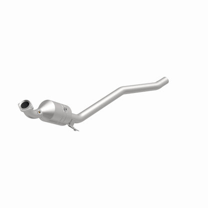 MagnaFlow Mercedes-Benz R350 OEM Grade Federal / EPA Compliant Direct-Fit Catalytic Converter 52177 360 Degree Image Set