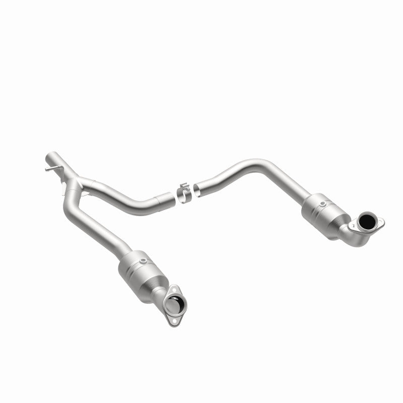 MagnaFlow Ford OEM Grade Federal / EPA Compliant Direct-Fit Catalytic Converter 52153 360 Degree Image Set