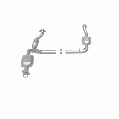 MagnaFlow HM Grade Federal / EPA Compliant Direct-Fit Catalytic Converter 93372 360 Degree Image Set