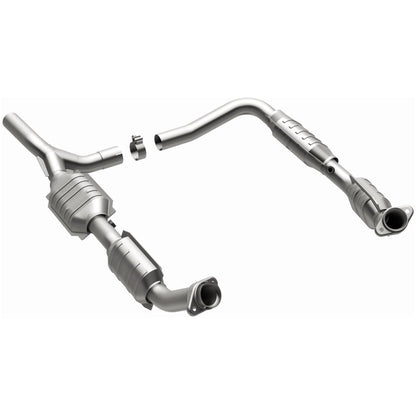 MagnaFlow Ford OEM Grade Federal / EPA Compliant Direct-Fit Catalytic Converter 51640 Photo - out of package