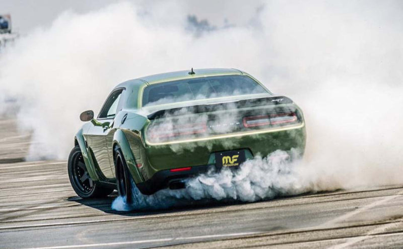 MagnaFlow 3.5" Round Center/Center Glasspack Performance Muffler 13114 Photo - Mounted