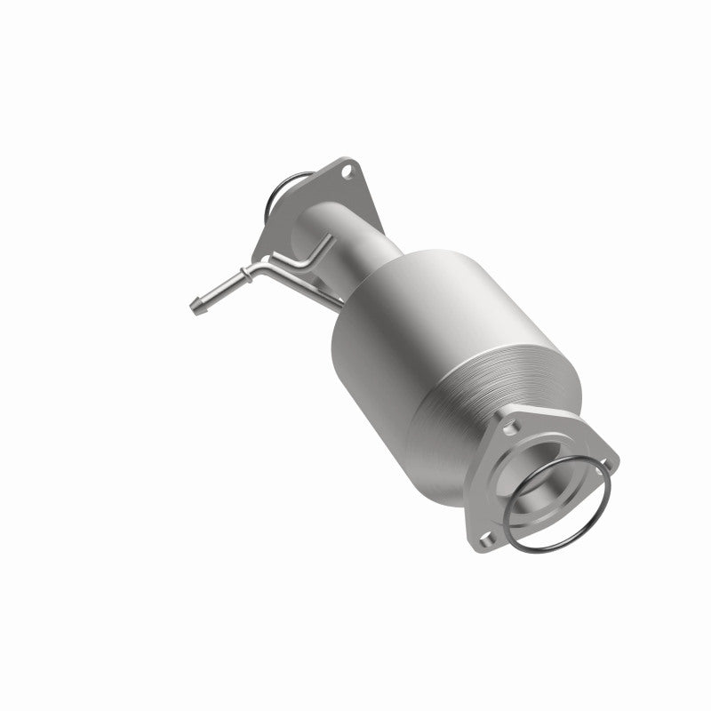 MagnaFlow Honda CR-V OEM Grade Federal / EPA Compliant Direct-Fit Catalytic Converter 21-293 360 Degree Image Set