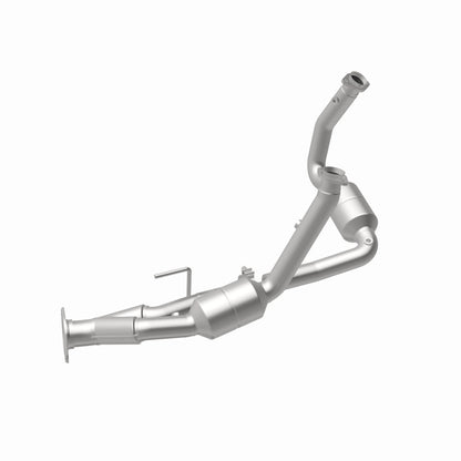MagnaFlow Jeep OEM Grade Federal / EPA Compliant Direct-Fit Catalytic Converter 49709 360 Degree Image Set