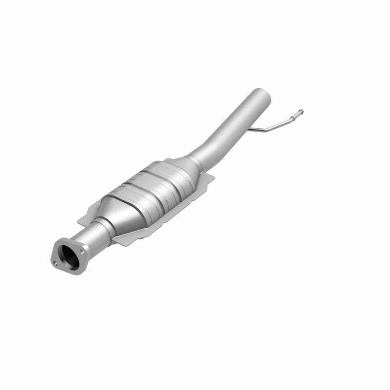 MagnaFlow HM Grade Federal / EPA Compliant Direct-Fit Catalytic Converter 24463 360 Degree Image Set