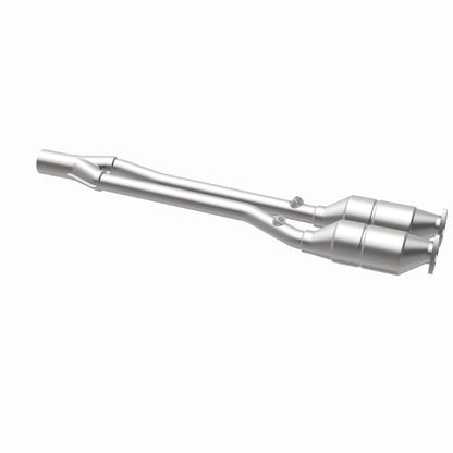 MagnaFlow HM Grade Federal / EPA Compliant Direct-Fit Catalytic Converter 24157 360 Degree Image Set