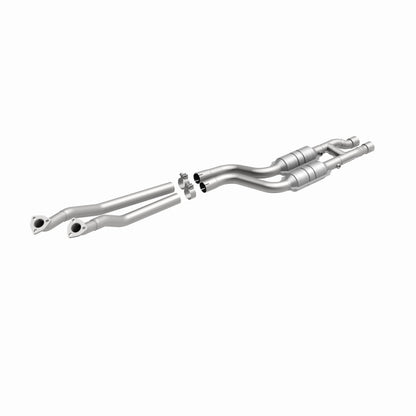 MagnaFlow BMW 528i HM Grade Federal / EPA Compliant Direct-Fit Catalytic Converter 24022 360 Degree Image Set