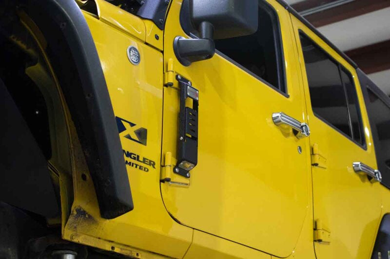 Fishbone Offroad Wrangler JK/JL/ Gladiator Door Mounted Step FB21237 FB21237 Photo - lifestyle view