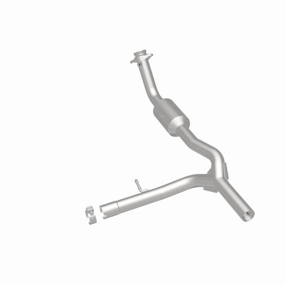 MagnaFlow Ford F-150 OEM Grade Federal / EPA Compliant Direct-Fit Catalytic Converter 21-834 360 Degree Image Set