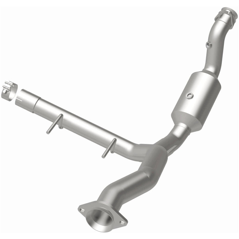MagnaFlow Ford F-150 OEM Grade Federal / EPA Compliant Direct-Fit Catalytic Converter 21-475 Photo - out of package
