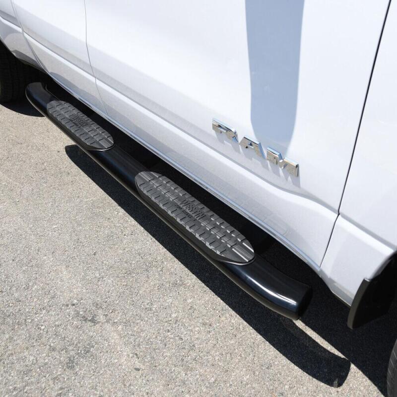 Westin PRO TRAXX 5 Oval Nerf Step Bars 21-54095 Photo - Mounted