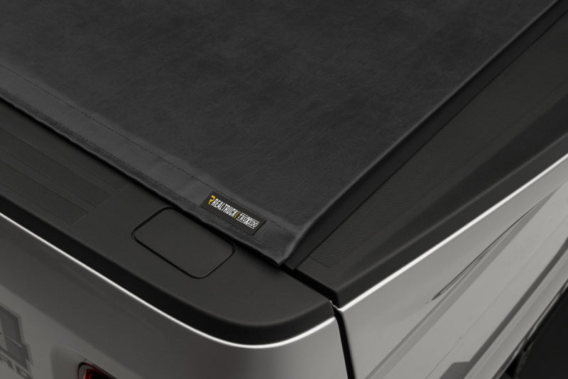Truxedo Sentry 17-19 Ford F-250/F-350/F-450 Super Duty 8'2" Bed 1579601 Photo - Close Up