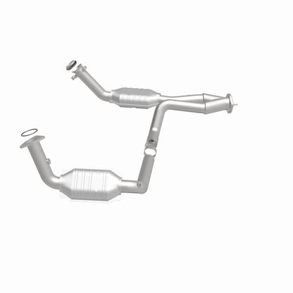 MagnaFlow OEM Grade Federal / EPA Compliant Direct-Fit Catalytic Converter 51097 360 Degree Image Set