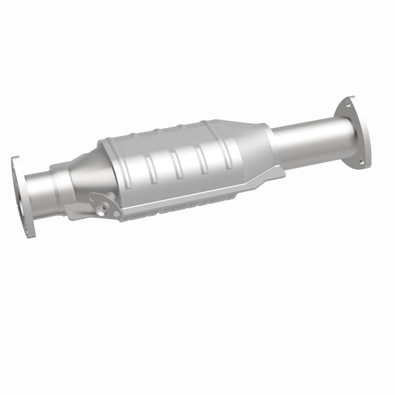 MagnaFlow Toyota Land Cruiser Standard Grade Federal / EPA Compliant Direct-Fit Catalytic Converter 23894 360 Degree Image Set