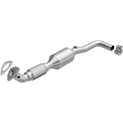 MagnaFlow OEM Grade Federal / EPA Compliant Direct-Fit Catalytic Converter 21-481 Photo - Primary