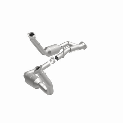 MagnaFlow Jeep OEM Grade Federal / EPA Compliant Direct-Fit Catalytic Converter 49709 360 Degree Image Set